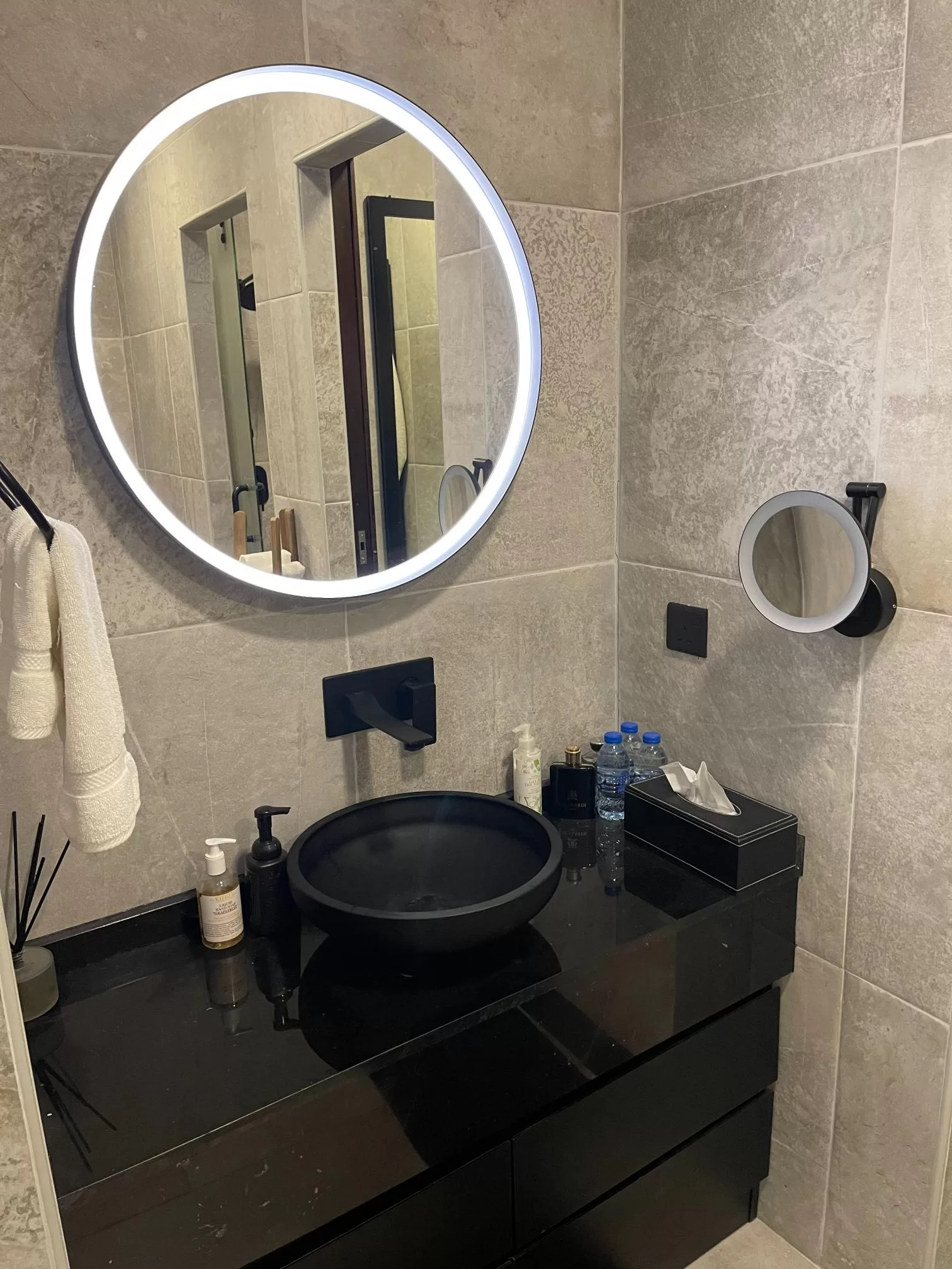 Bathroom Interior Decoration Services – Stylish & Functional Bathroom Designs